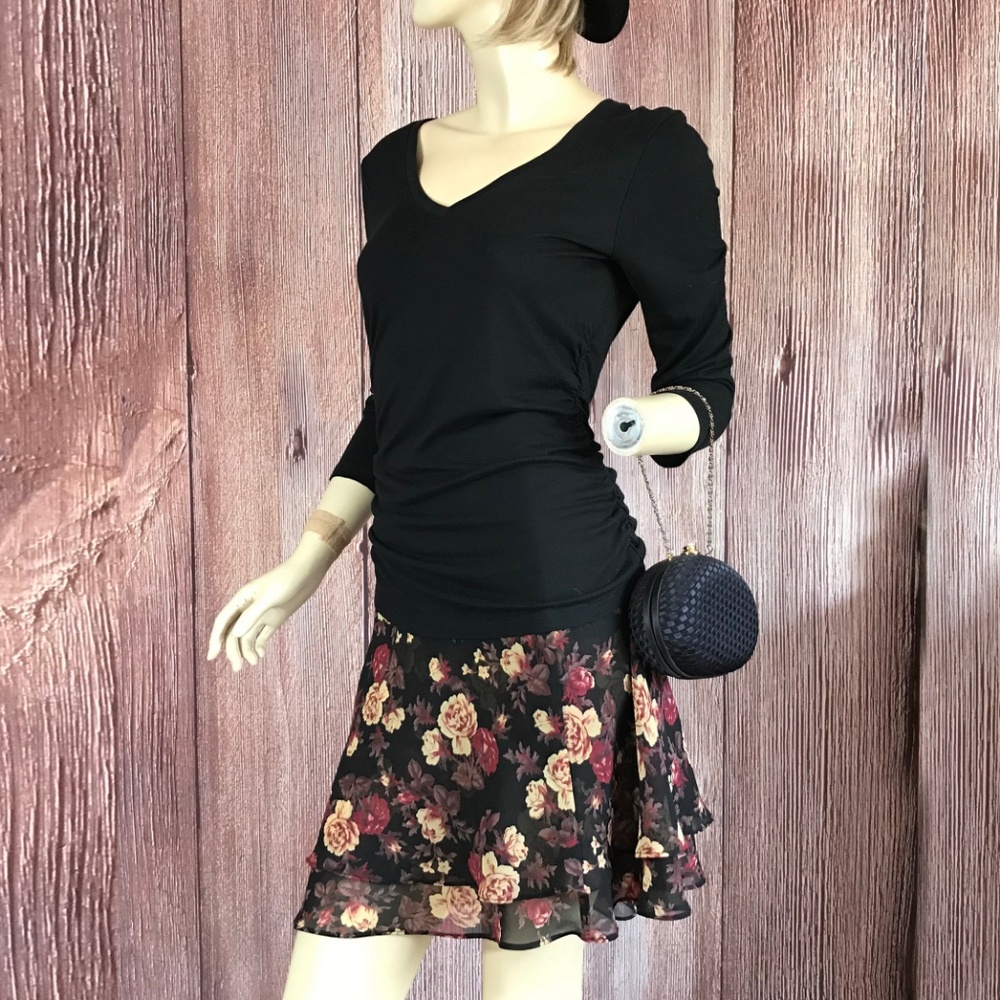Express Floral Skirt Layered Medium - Picture 4 of 6